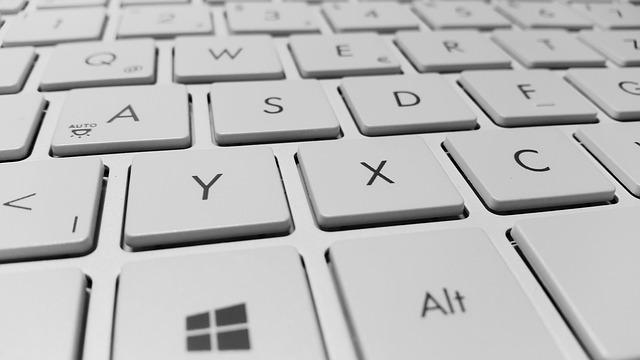 You are currently viewing Comment transformer son clavier QWERTY en AZERTY sur Windows 10 ?